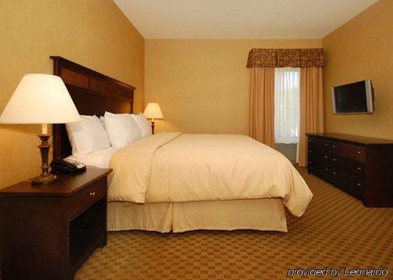 Holiday Inn Express & Suites Milwaukee Nw - Park Place By Ihg Pokoj fotografie